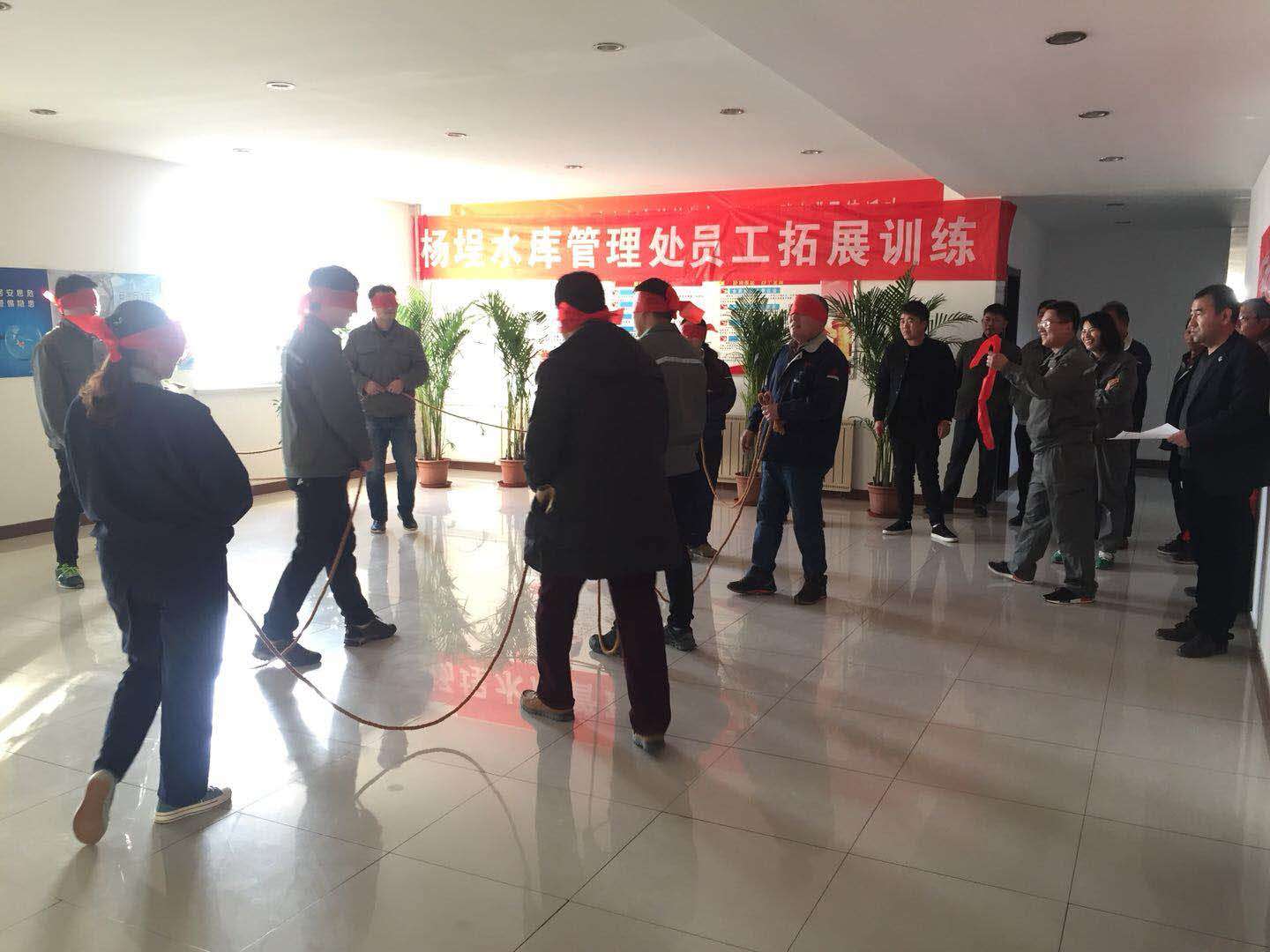 熔煉團隊 團結拼搏 共創卓越